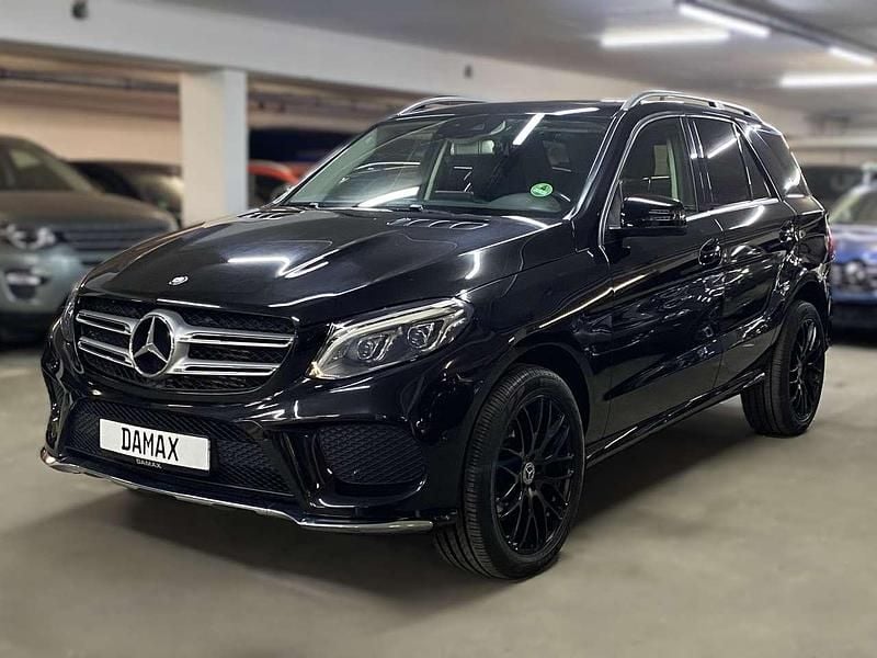 Obsidianschwarz metalliclack Gebraucht 2017 Mercedes GLE350 AMG SUV | 28.900 € (Superpreis) - Bild 1/4