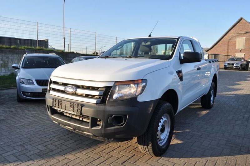 Frostweiß Gebraucht 2014 Ford Ranger XL Abholung | 12.990 € (Fairer Preis) - Bild 1/4