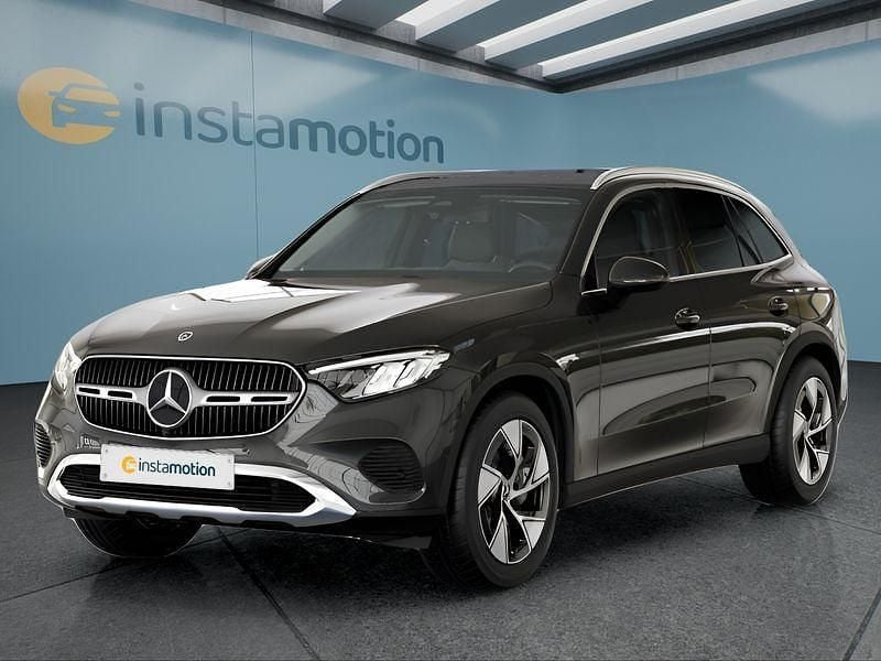 Grau Gebraucht 2023 Mercedes GLC300 SUV | 57.199 € (Guter Preis) - Bild 1/4