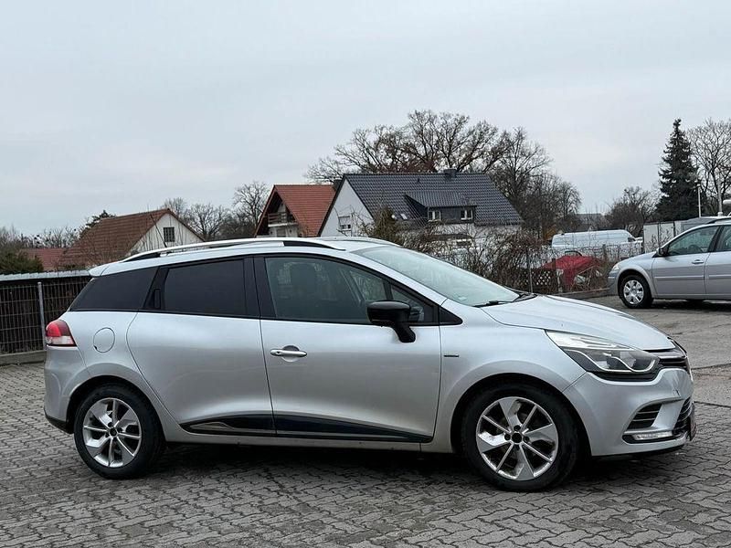 Gebraucht Renault Clio IV LIMITED 90 PS (66 kW) 2017 Grau Limousine