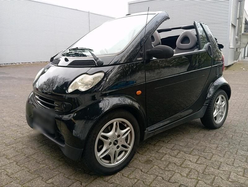 Gebraucht Smart ForTwo Cabrio 55 PS (40 kW) 2002 Schwarz Cabrio