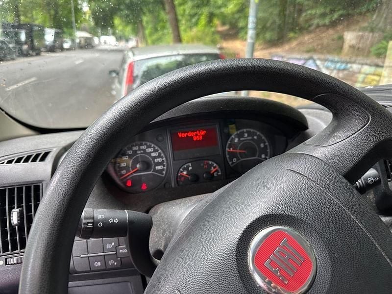 Weiß Gebraucht 2016 Fiat Ducato Van | 32.000 € - Bild 1/3