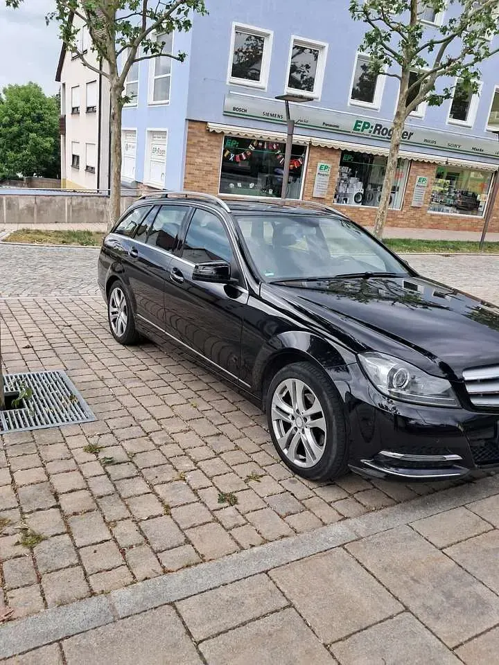 Gebraucht Mercedes C200 136 PS (100 kW) 2014 Schwarz Kombi