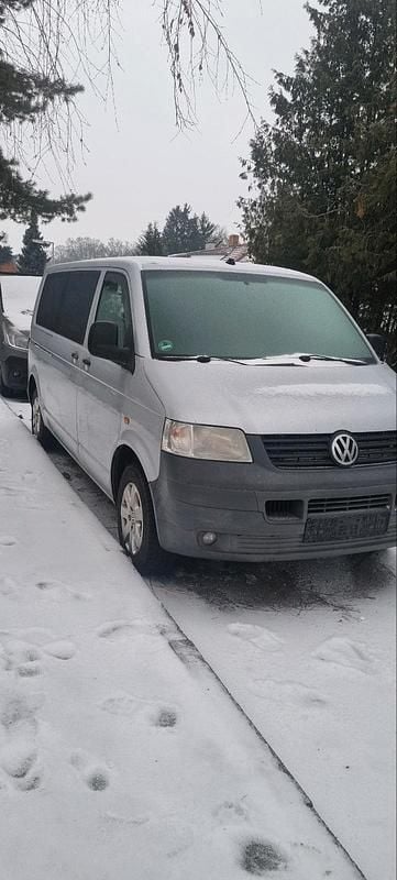 Gebraucht VW Caravelle 130 PS (95 kW) 2006 Silber Van / Kleinbus