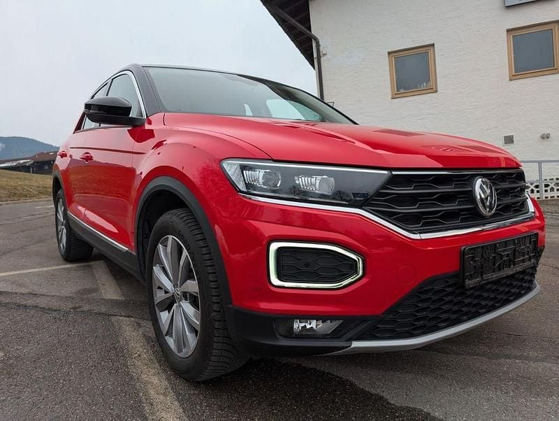 Gebraucht VW T-Roc 116 PS (85 kW) 2018 Rot SUV