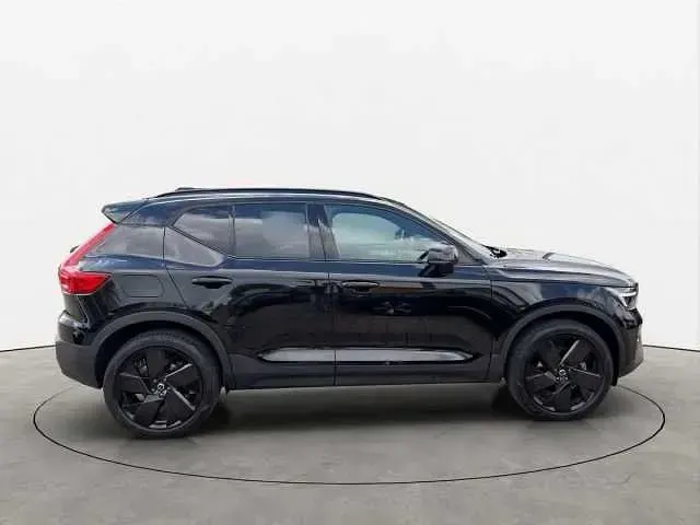 Gebraucht Volvo XC40 Plus 163 PS (119 kW) 2025 Schwarz SUV