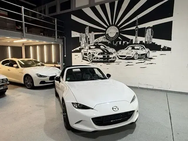 Gebraucht Mazda MX5 Exclusive-Line 184 PS (135 kW) 2019 Weiß Cabrio