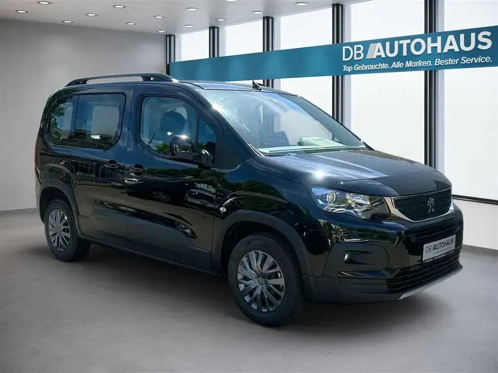 Gebraucht Peugeot Rifter Allure 110 PS (80 kW) 2022 Schwarz Van / Kleinbus