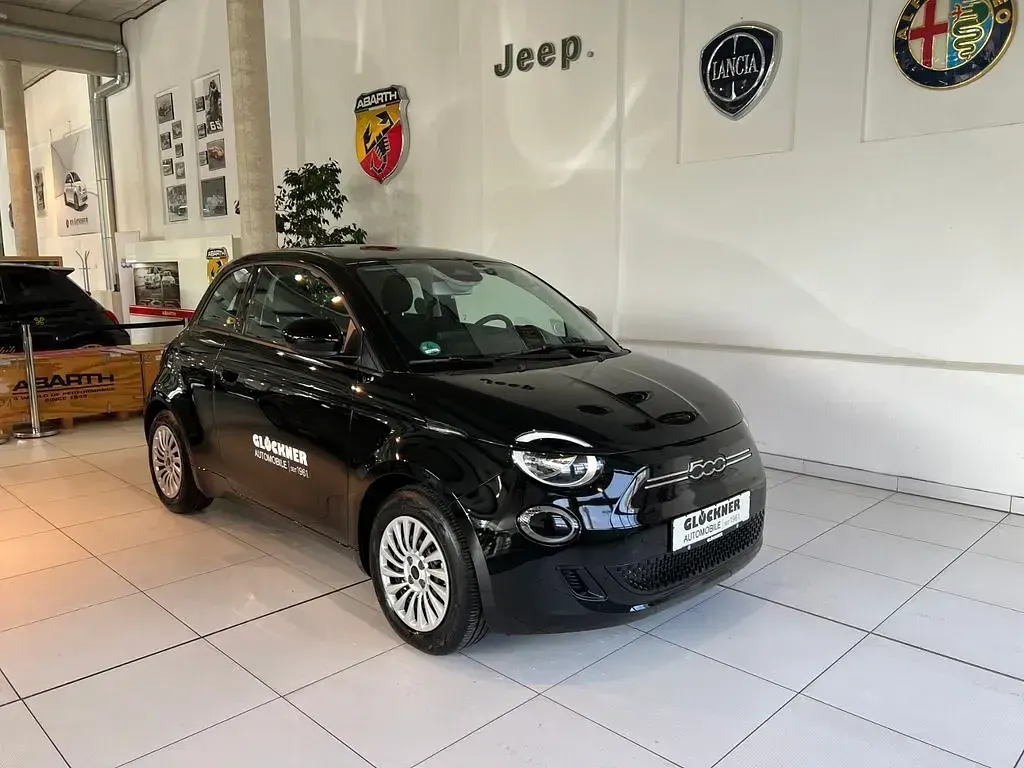 Gebraucht Fiat 500e 86 kW (118 PS) 2023 Schwarz