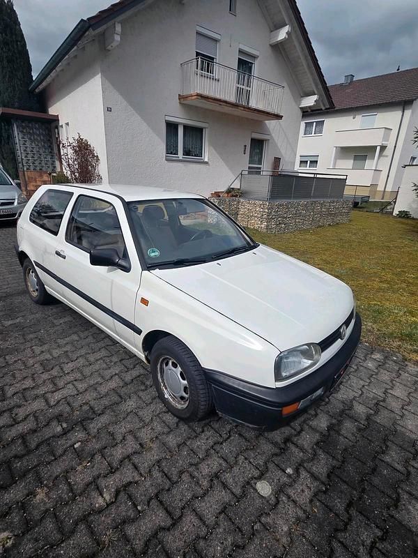 Gebraucht VW Golf III 75 PS (55 kW) 1993 Weiß Kleinwagen