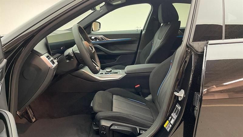 Gebraucht BMW i4 Performance 250 kW (340 PS) 2025 Schwarz Limousine