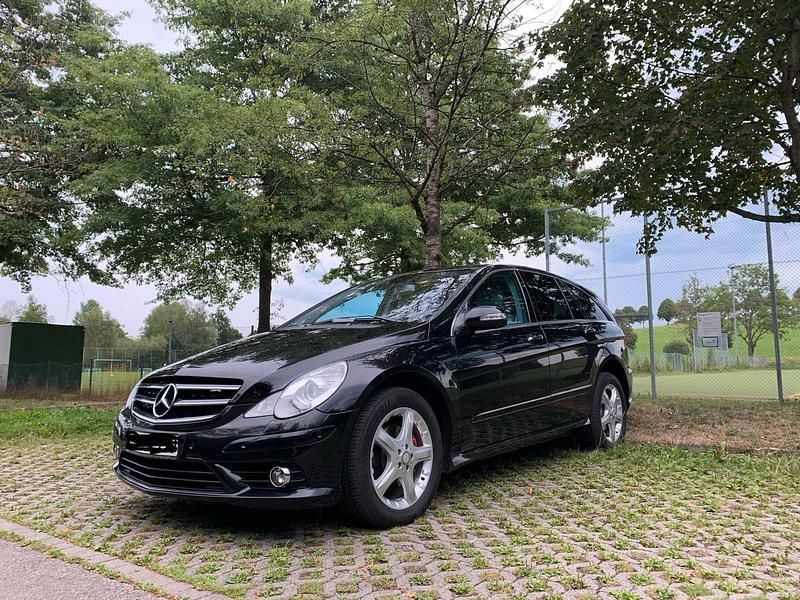 Gebraucht Mercedes R320 224 PS (164 kW) 2009 Schwarz Van / Kleinbus