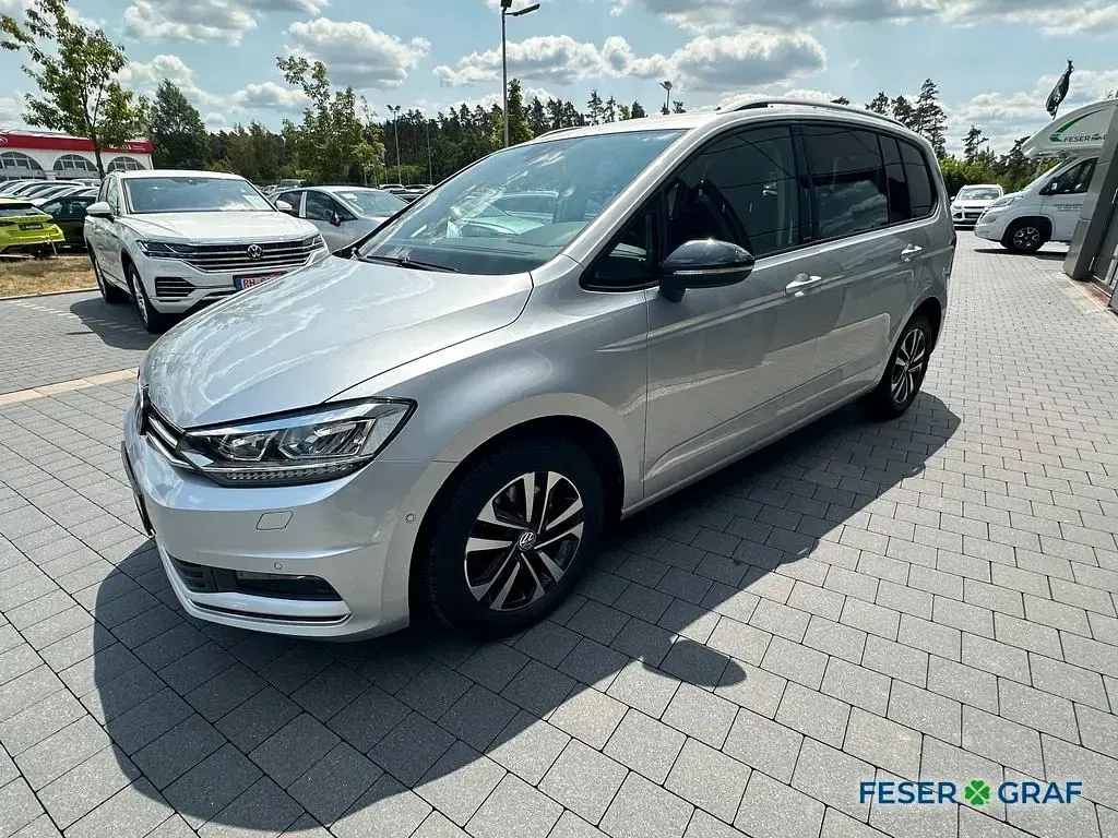 Gebraucht VW Touran IQ Drive 116 PS (85 kW) 2020 Silber Van / Kleinbus