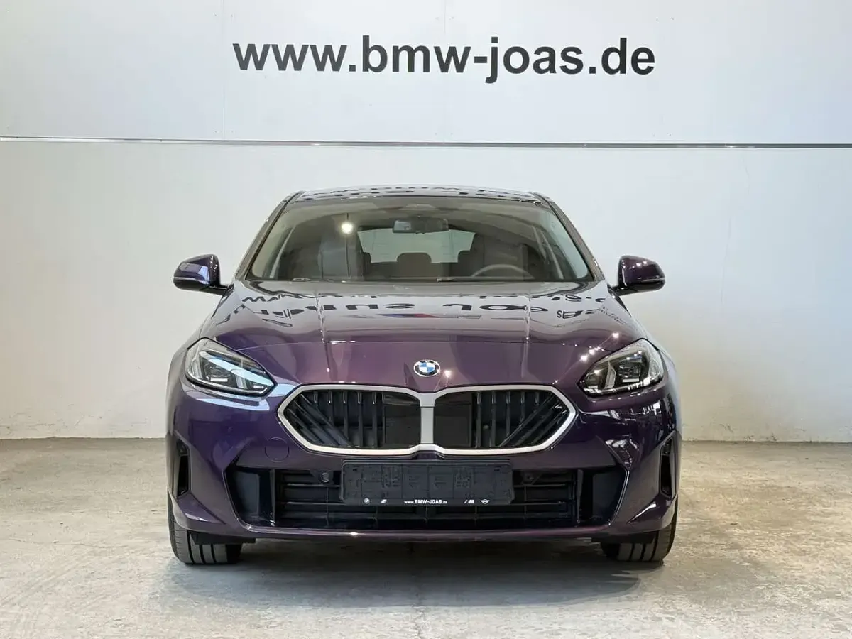 Neu BMW 116 Sport Line 122 PS (89 kW) 2026 Violett Kleinwagen