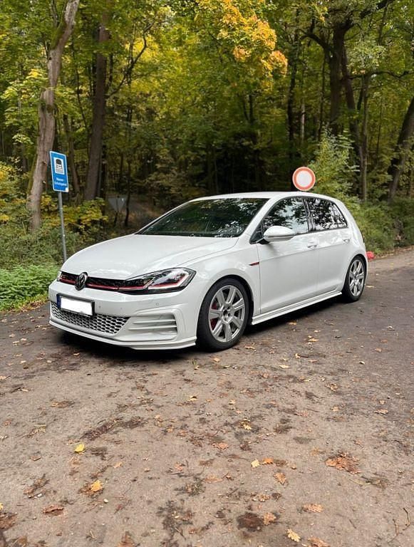 Weiß Gebraucht 2019 VW Golf GTI Limousine | 21.000 € (Superpreis) - Bild 1/4