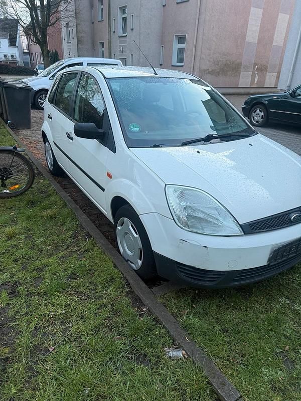 Gebraucht Ford Fiesta 2003 Weiß Kleinwagen
