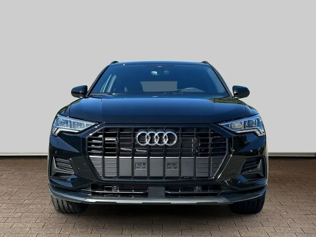 Gebraucht Audi Q3 Sport 190 PS (139 kW) 2025 Schwarz SUV
