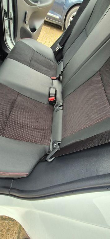 Gebraucht Toyota Yaris Sport 116 PS (85 kW) 2023 Weiß Limousine