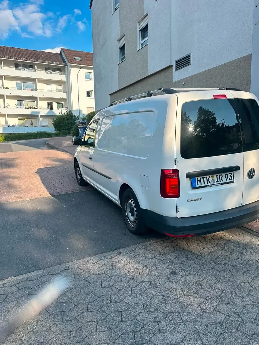 Gebraucht VW Caddy Maxi 122 PS (89 kW) 2016 Weiß Van / Kleinbus