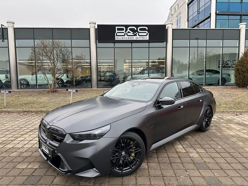 Gebraucht BMW M5 Performance 727 PS (534 kW) 2025 Grau Limousine