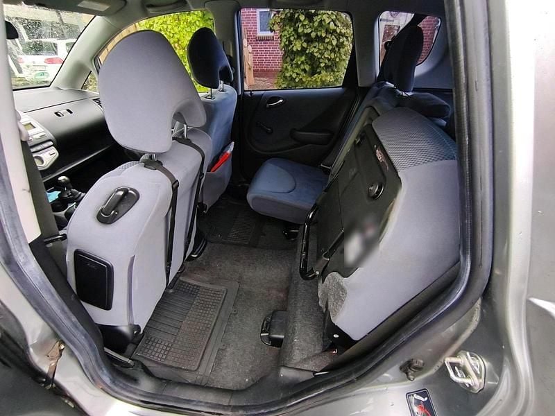 Second-hand Honda Jazz 2007 Argintiu Hatchback