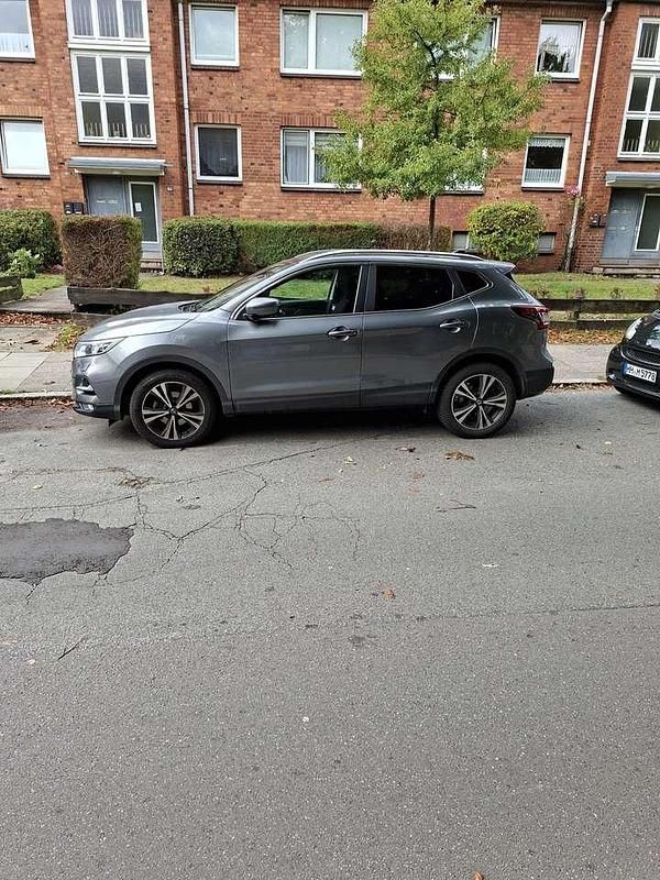 Gebraucht 2017 Nissan Qashqai N-Connecta SUV | 11.500 € (Superpreis) - Bild 1/4