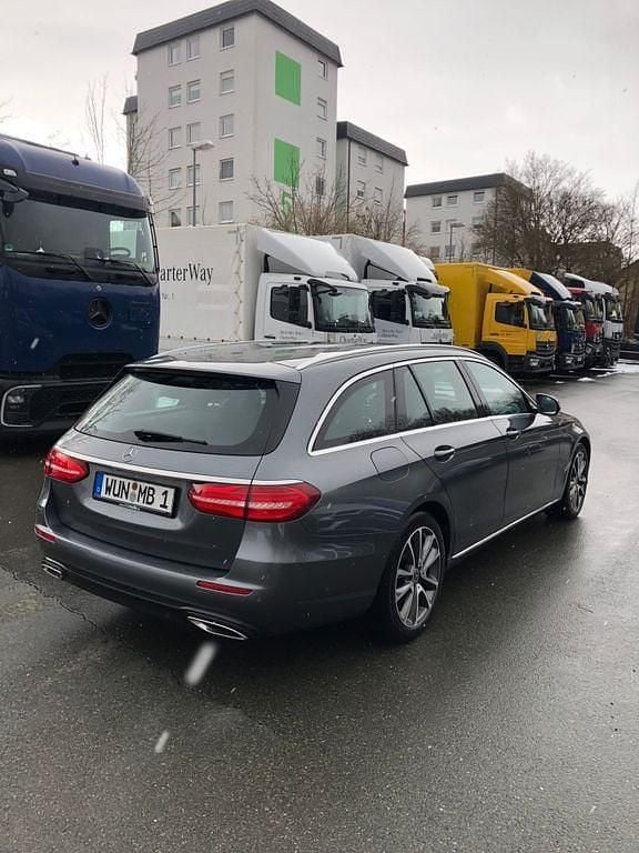 Gebraucht Mercedes E450 367 PS (269 kW) 2019 Grau Kombi
