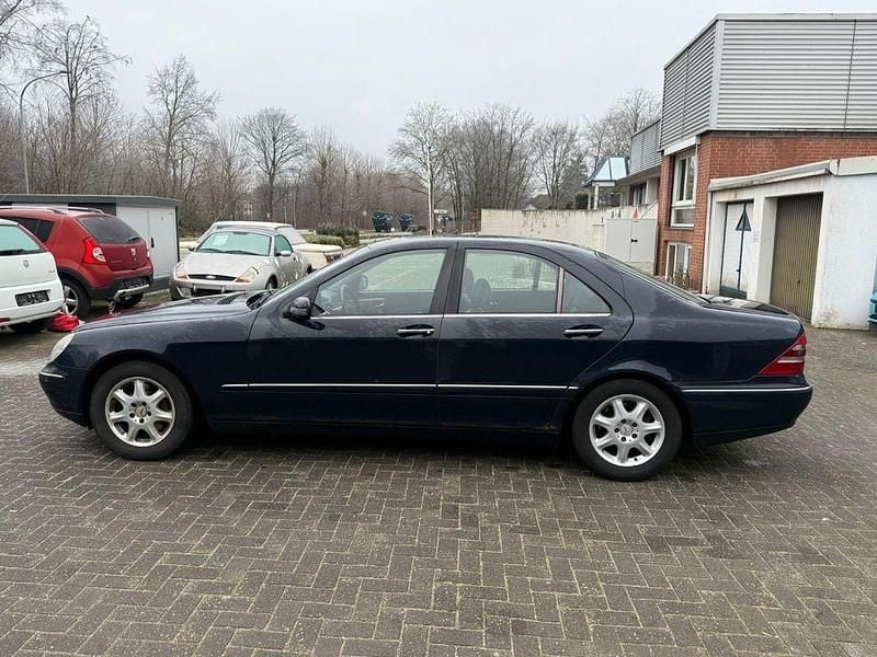 Gebraucht Mercedes S320 224 PS (164 kW) 2002 Blau Limousine