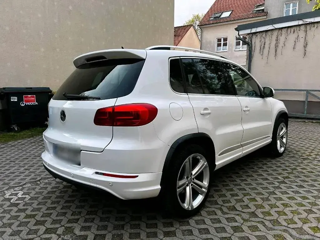 Second-hand VW Tiguan R-line 140 CP (102 kW) 2012 Alb SUV