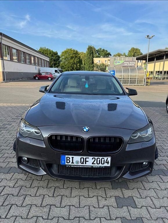Gebraucht BMW 520 184 PS (135 kW) 2011 Braun Limousine