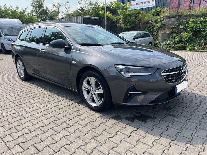 Grau Gebraucht 2023 Opel Insignia Business Kombi | 19.900 € (Superpreis) - Bild 1/4