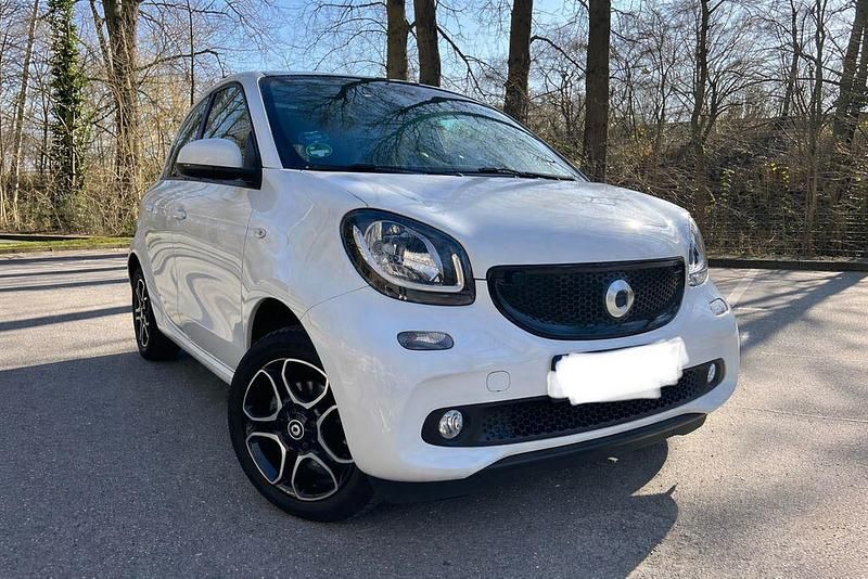 Gebraucht Smart ForFour 90 PS (66 kW) 2019 Weiß Kleinwagen