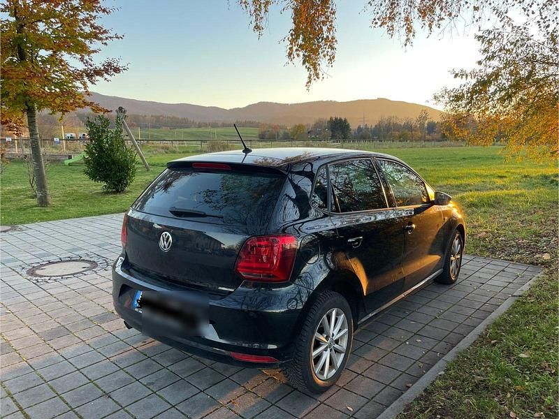 Schwarz Gebraucht 2016 VW Polo Kleinwagen | 5.900 € (Guter Preis) - Bild 1/4
