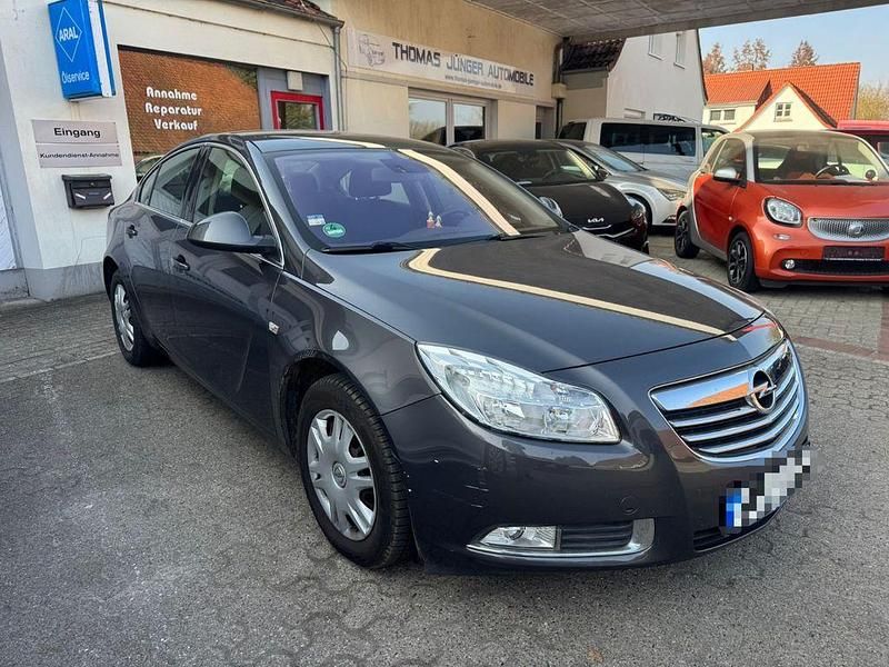 Gebraucht Opel Insignia Edition 140 PS (102 kW) 2009 Grau Limousine