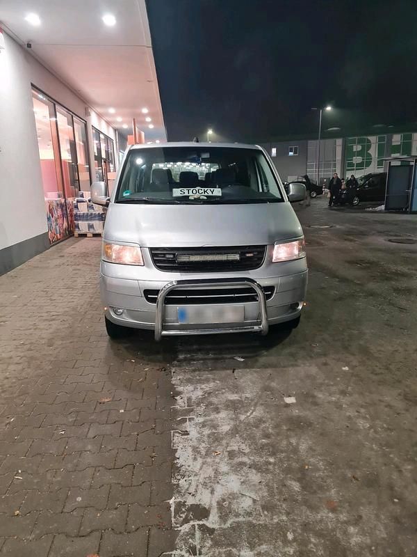 Gebraucht VW T5 131 PS (96 kW) 2005 Silber Van