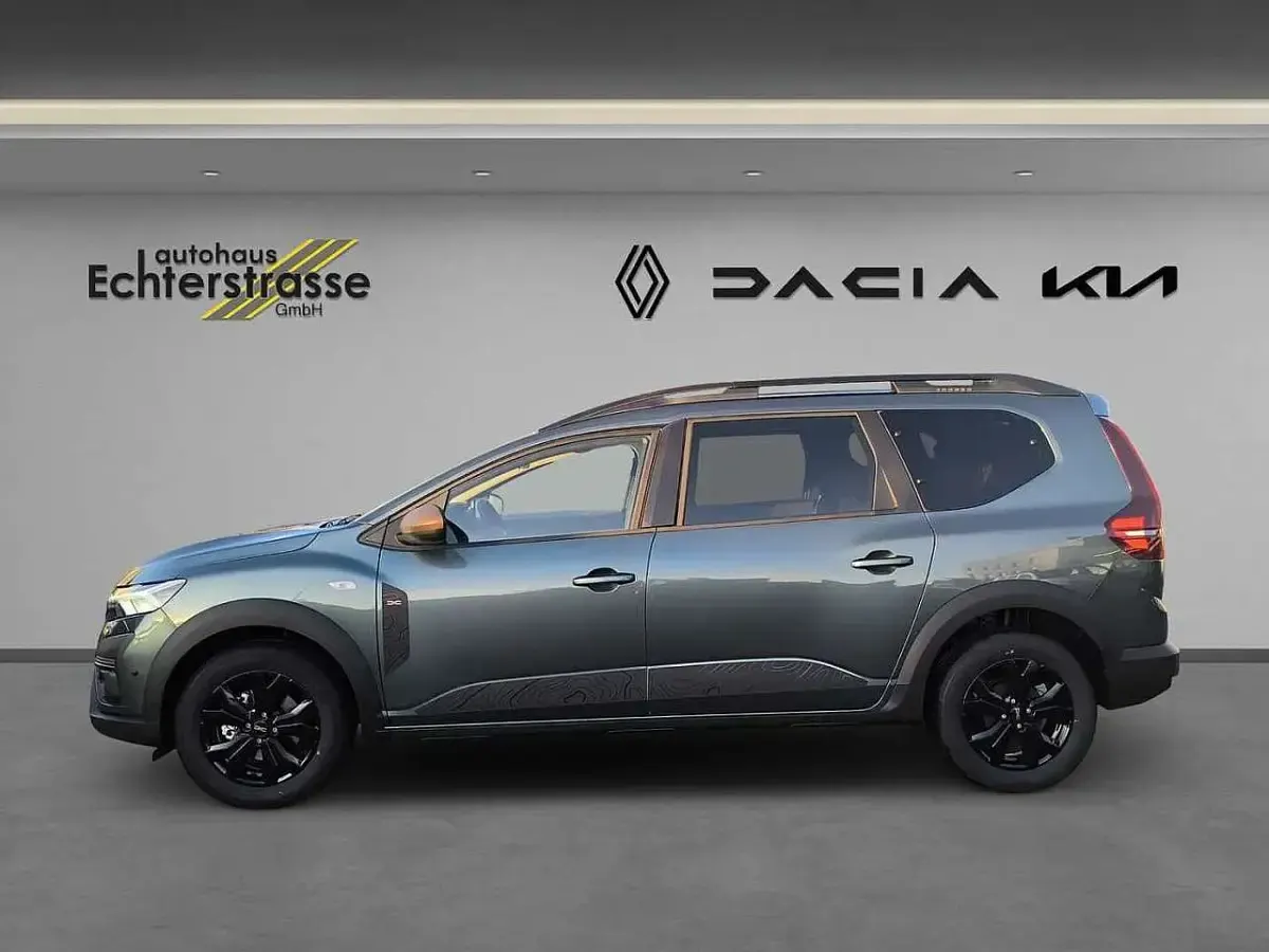 Gebraucht Dacia Jogger Extreme 91 PS (66 kW) 2025 Zedergrün Van / Kleinbus