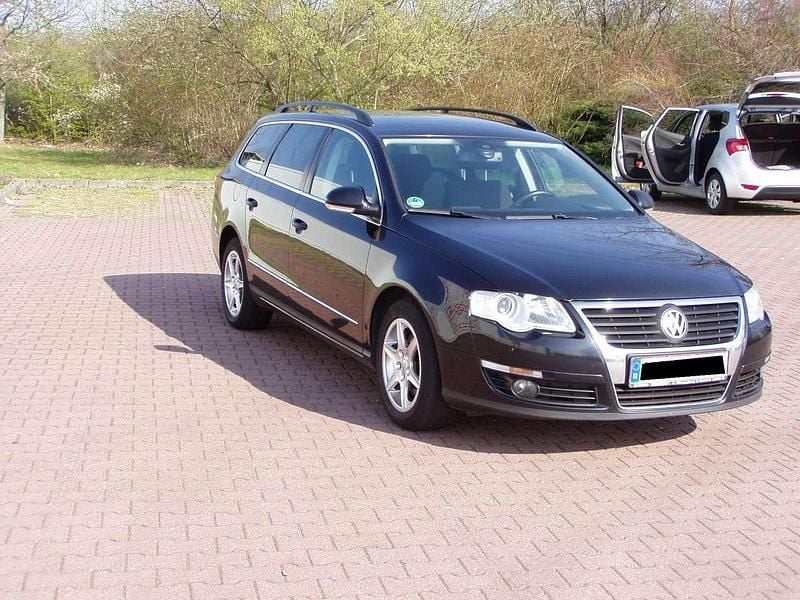 Gebraucht VW Passat Comfortline 110 PS (80 kW) 2010 Schwarz Kombi