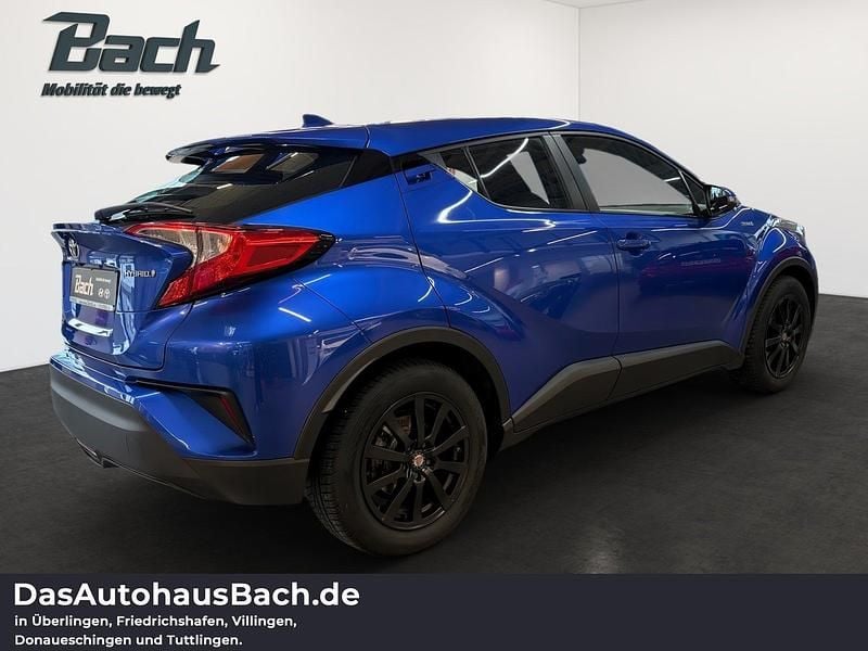 Gebraucht Toyota C-HR Basis 122 PS (89 kW) 2018 Blau SUV