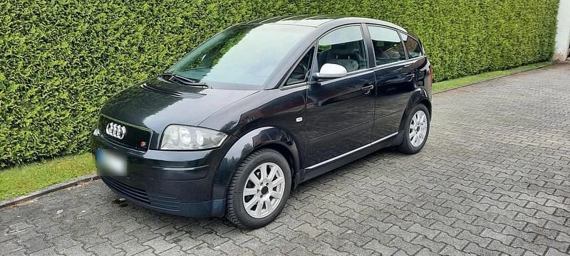 Second-hand Audi A2 75 CP (55 kW) 2001 Negru Hatchback