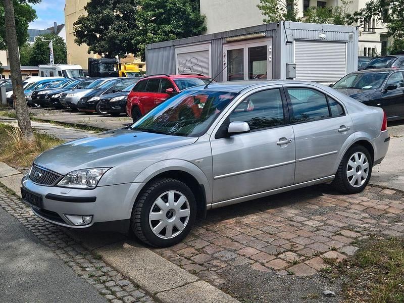 Silber Gebraucht 2006 Ford Mondeo Trend Limousine | 900 € (Superpreis) - Bild 1/4