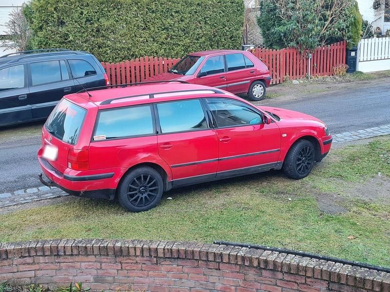 Gebraucht VW Passat 116 PS (85 kW) 2000 Rot Kombi