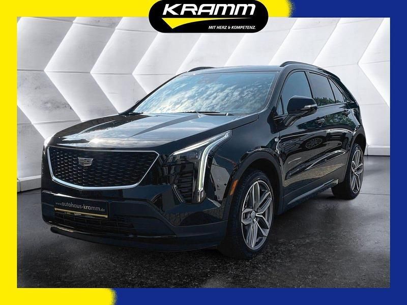 Schwarz Gebraucht 2023 Cadillac XT4 SUV | 43.190 € (Teuer) - Bild 1/4
