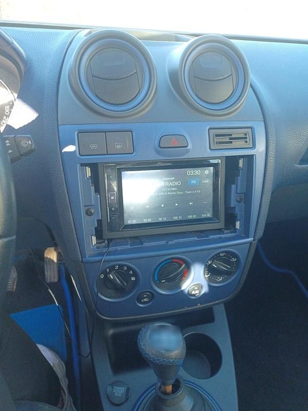 Gebraucht Ford Fiesta 69 PS (50 kW) 2007 Blau Kleinwagen