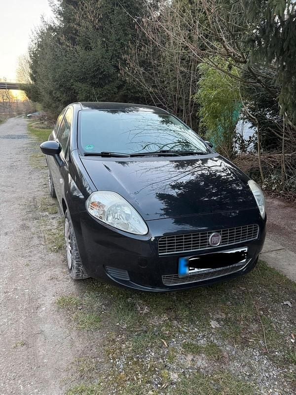 Gebraucht Fiat Grande Punto 65 PS (47 kW) 2009 Schwarz Kleinwagen