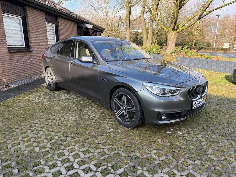 Gebraucht BMW 535 Gran Turismo Luxury Line 306 PS (225 kW) 2014 Grau Limousine