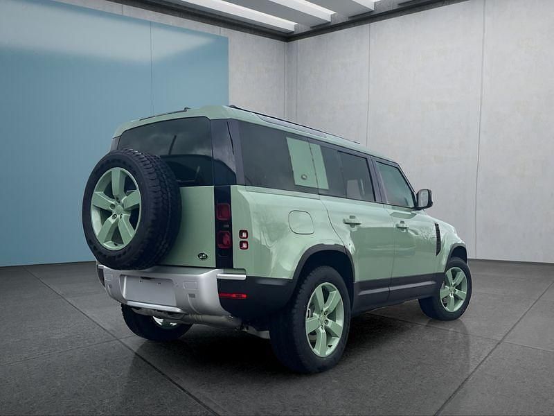 Grün Gebraucht 2024 Land Rover Defender SUV | 85.949 € - Bild 1/4
