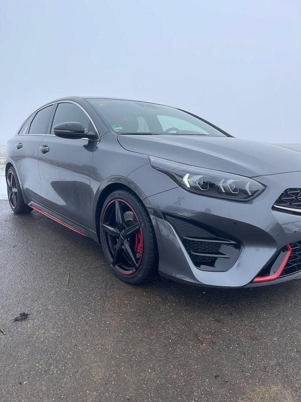 Gebraucht Kia ProCeed GT 204 PS (150 kW) 2022 Schwarz Kombi