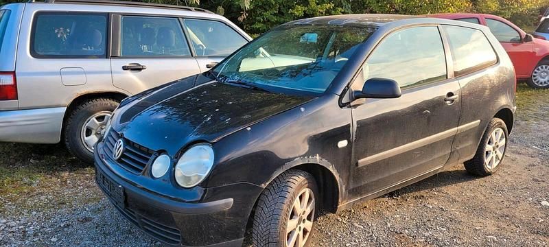 Schwarz Gebraucht 2002 VW Polo Kleinwagen | 1.350 € (Teuer) - Bild 1/4