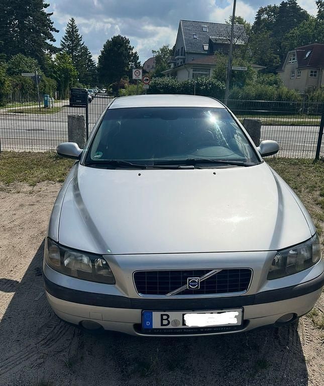 Silber Gebraucht 2003 Volvo S60 Limousine | 1.750 € (Superpreis) - Bild 1/4