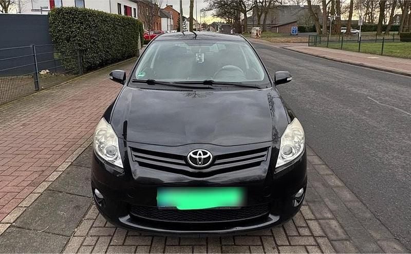 Gebraucht Toyota Auris 126 PS (92 kW) 2012 Schwarz Limousine